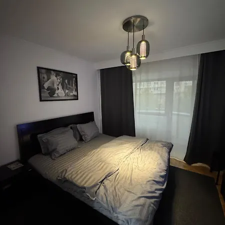 Decebal Overlooking The Boulevard Appartement *