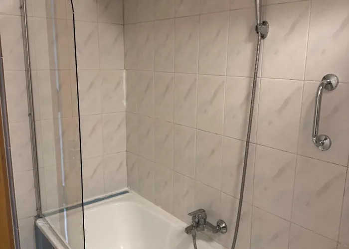 Decebal Overlooking The Boulevard * Bukarest