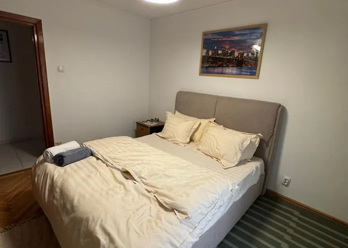 Decebal Overlooking The Boulevard *