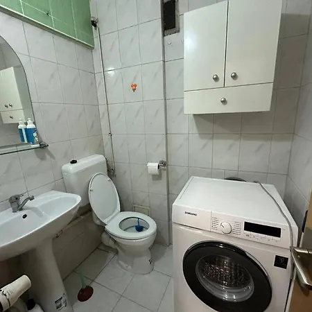 Apartman Decebal Overlooking The Boulevard *