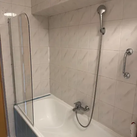 Decebal Overlooking The Boulevard * Bukareszt